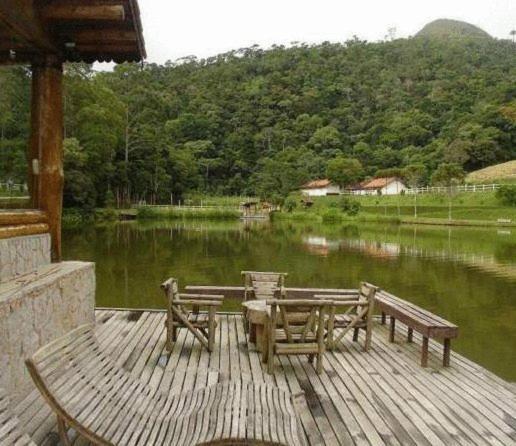 Hotel Rosa Dos Ventos เตเรซอโปลิส ภายนอก รูปภาพ